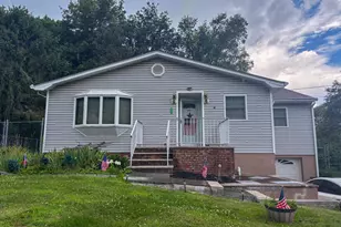 77 Duelk Ave, Monroe, NY 10950 - Photo 2