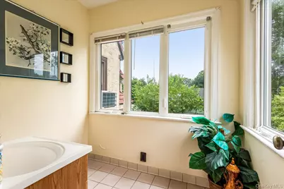118 Carver Terrace, Yonkers, NY 10710 - Photo 12