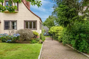 118 Carver Terrace, Yonkers, NY 10710 - Photo 2