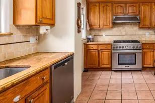 118 Carver Terrace, Yonkers, NY 10710 - Photo 10