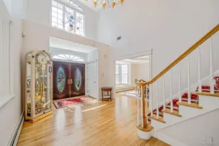 3 Kohlsaat Ct, Smithtown, NY 11787 - Photo 8