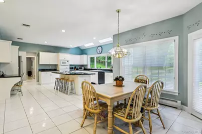 10 Bryan Meadow Path, Northport, NY 11768 - Photo 10