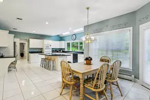 10 Bryan Meadow Path, Northport, NY 11768 - Photo 10