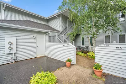 914 Fenway Road, Saint James, NY 11780 - Photo 4