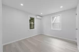 194-32 113th Rd, Hollis, NY 11412 - Photo 8