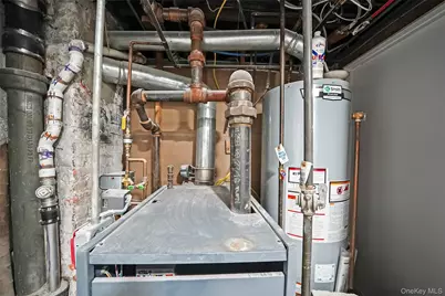 6915 Loubet, Forest Hills, NY 11375 - Photo 28