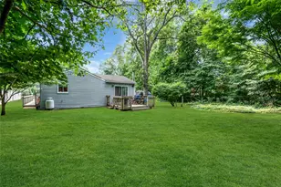 11 Grove Ave, Saint James, NY 11780 - Photo 32