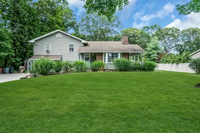 11 Grove Avenue, Saint James, NY 11780 - Photo 2