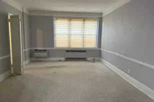 1 Meadow Dr, Woodmere, NY 11598 - Photo 10