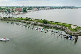 600 Clarence Ave, Bronx, NY 10465 - Photo 32