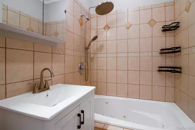 1015 Old Post Road #3N, Mamaroneck, NY 10543 - Photo 26