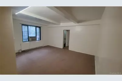 1596 Unionport Road #2E, Bronx, NY 10462 - Photo 4