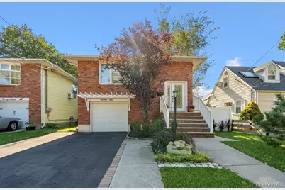 95 Foster Avenue, Valley Stream, NY 11580 - Photo 2