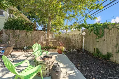 95 Foster Avenue, Valley Stream, NY 11580 - Photo 32