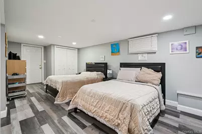 17 Maplewood Boulevard, Suffern, NY 10901 - Photo 34