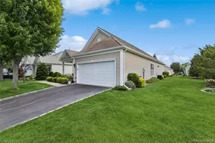 109 Louden Loop, Mount Sinai, NY 11766 - Photo 4