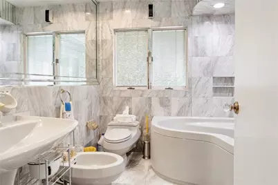 11 Hillside Court, Suffern, NY 10901 - Photo 18