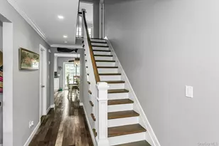 10 Garfield Pl, Massapequa, NY 11758 - Photo 4