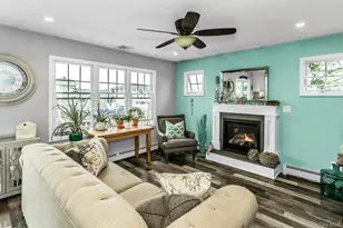 10 Garfield Pl, Massapequa, NY 11758 - Photo 16