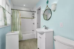 10 Garfield Pl, Massapequa, NY 11758 - Photo 12