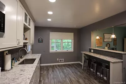 21 Edgebrook Lane, Airmont, NY 10952 - Photo 6