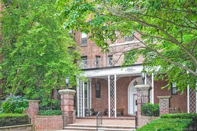 84-51 Beverly Road #5P, Kew Gardens, NY 11415 - Photo 2