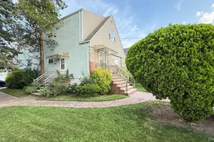 146-05 227th St, Springfield Gardens, NY 11413 - Photo 6