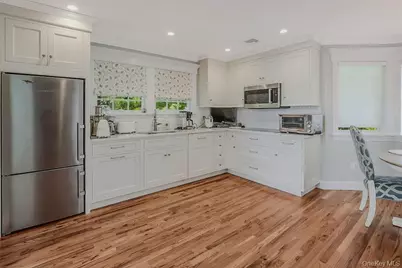 47 Sherwood Gate, Oyster Bay, NY 11771 - Photo 30