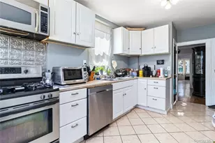 25-57 McIntosh St, East Elmhurst, NY 11369 - Photo 8