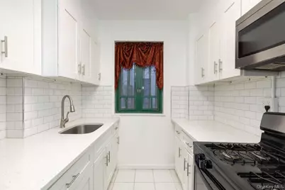 1970 E Tremont Avenue #1C, Bronx, NY 10462 - Photo 8