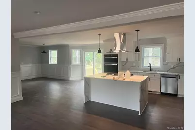 130 Center Street, Holbrook, NY 11741 - Photo 10