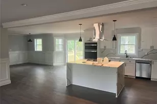 130 Center St, Holbrook, NY 11741 - Photo 10