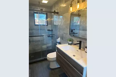 5918 Delafield Avenue, Bronx, NY 10471 - Photo 22