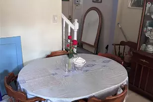 102-11 187th St, Hollis, NY 11423 - Photo 2