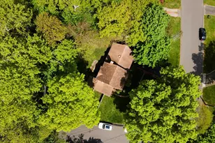 18 Nursery Rd, Melville, NY 11747 - Photo 10