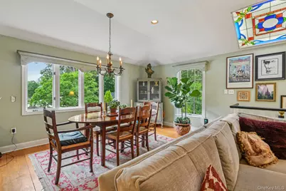 402 N Village Avenue, Rockville Centre, NY 11570 - Photo 18