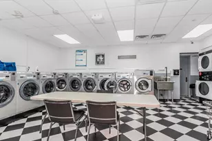 340 W 57th St, New York, NY 10019 - Photo 14