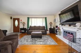 5 Norah Ln, Hyde Park, NY 12538 - Photo 4