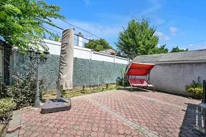 147-11 Jewel Avenue, Kew Gardens, NY 11367 - Photo 24