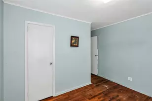 22 Robert Dr, Huntington, NY 11743 - Photo 18