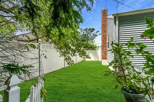 22 Robert Dr, Huntington, NY 11743 - Photo 26