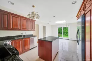 106 Woods Dr, Roslyn, NY 11576 - Photo 18