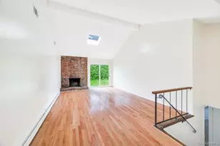 106 Woods Dr, Roslyn, NY 11576 - Photo 10