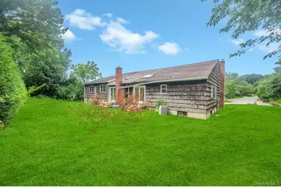 106 Woods Drive, Roslyn, NY 11576 - Photo 6