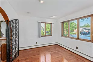 60 Wheatfield Ln, Commack, NY 11725 - Photo 10