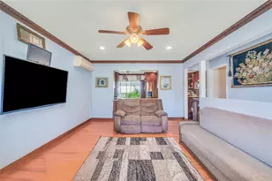 34 Harlem Ave, Medford, NY 11763 - Photo 8