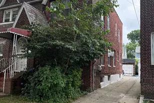 89-09 215th St, Queens Village, NY 11427 - Photo 2