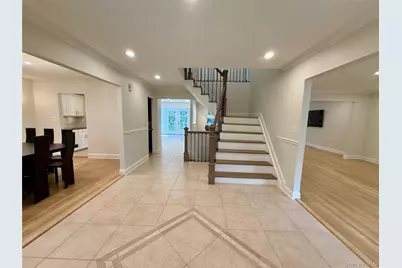 7 Northwood Court, Dix Hills, NY 11746 - Photo 6