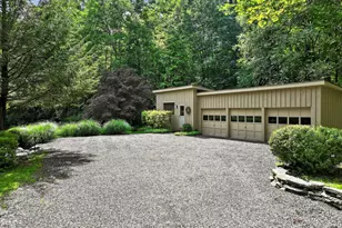 27 Old Wagon Rd, Woodstock, NY 12498 - Photo 14