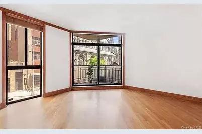 8 W 65th Street #5A, New York, NY 10023 - Photo 4